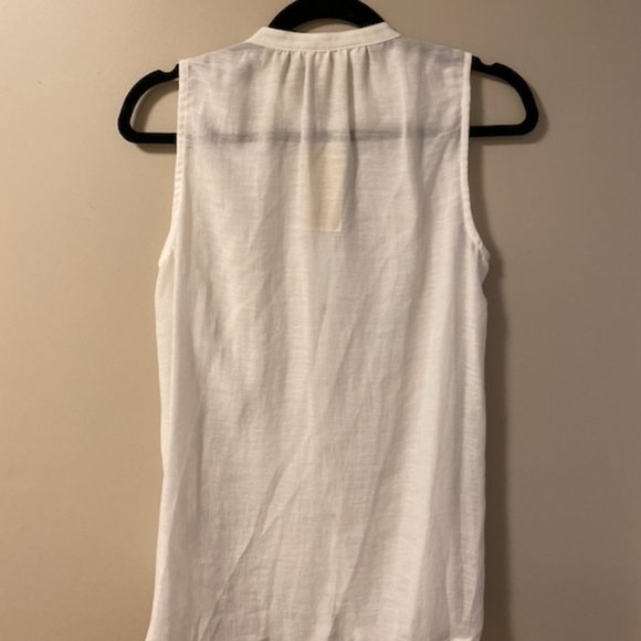 Michael Kors Sleeveless Button Down Blouse - Picture 4 of 5